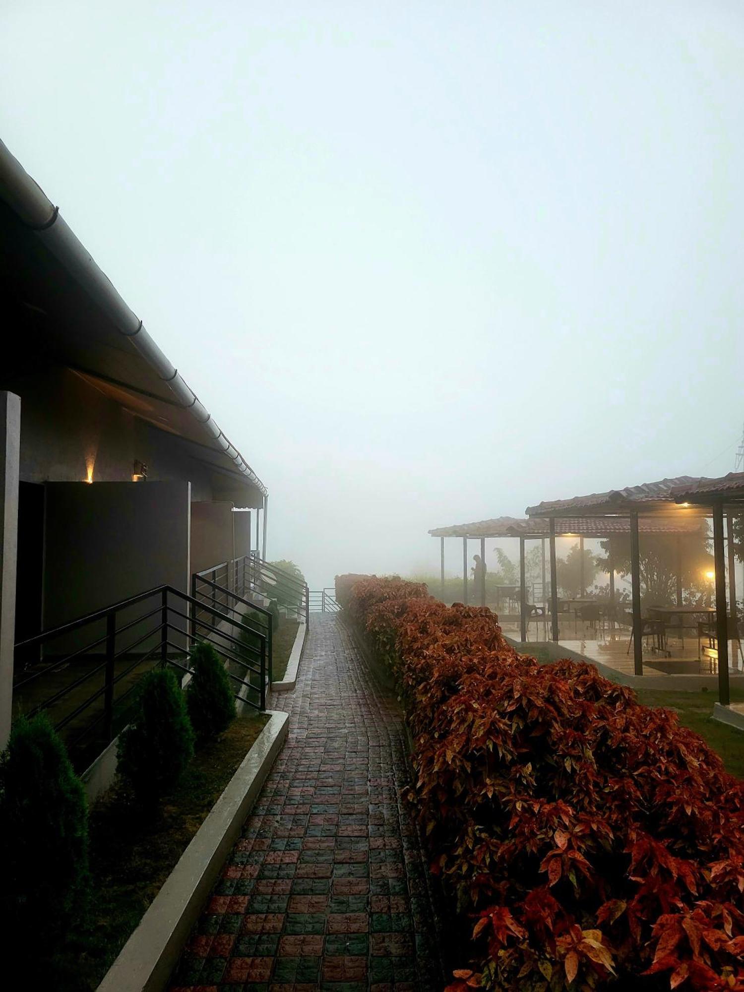 Vayu Resort - Kas Pathar Kanera Екстериор снимка