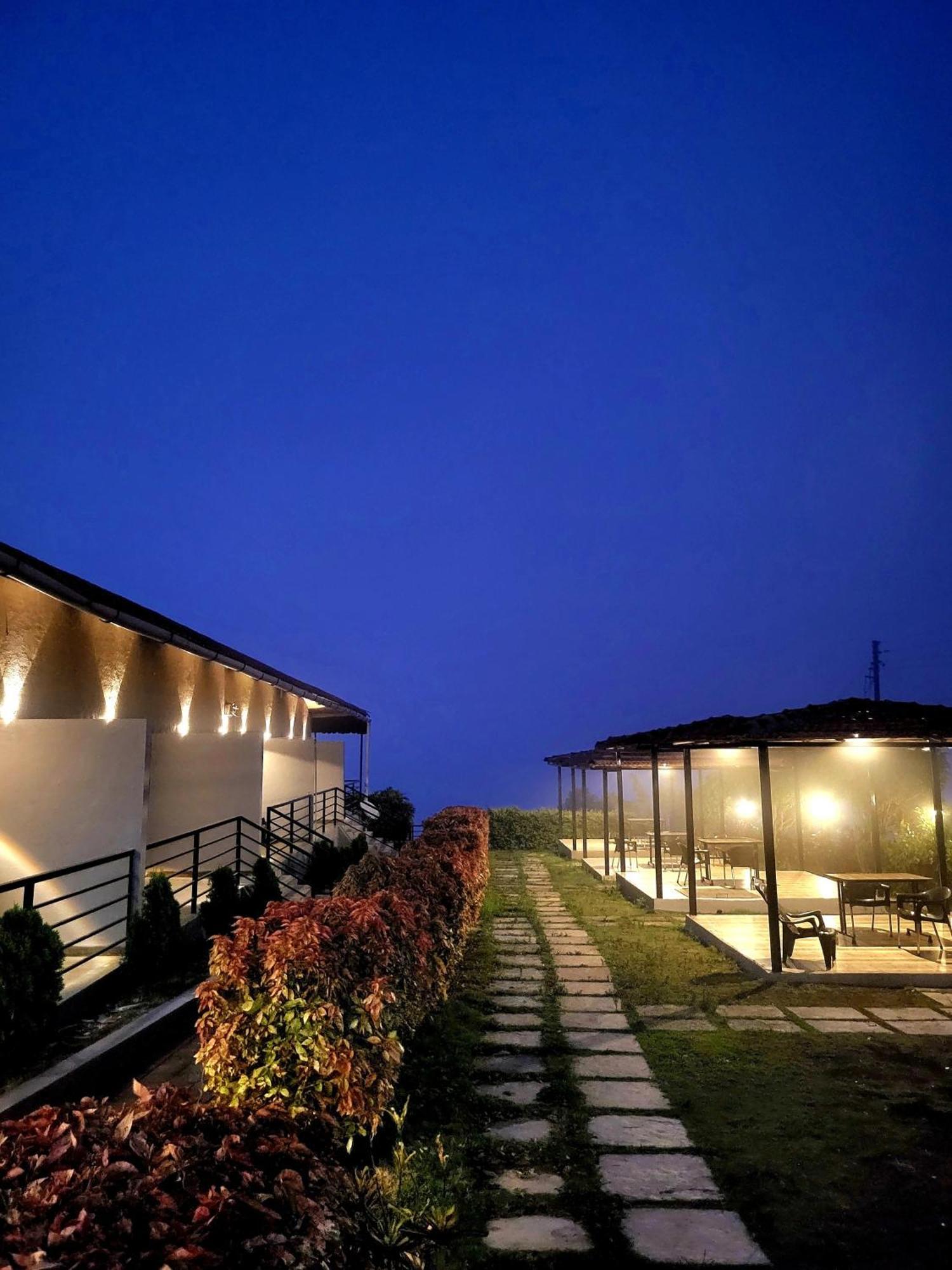 Vayu Resort - Kas Pathar Kanera Екстериор снимка